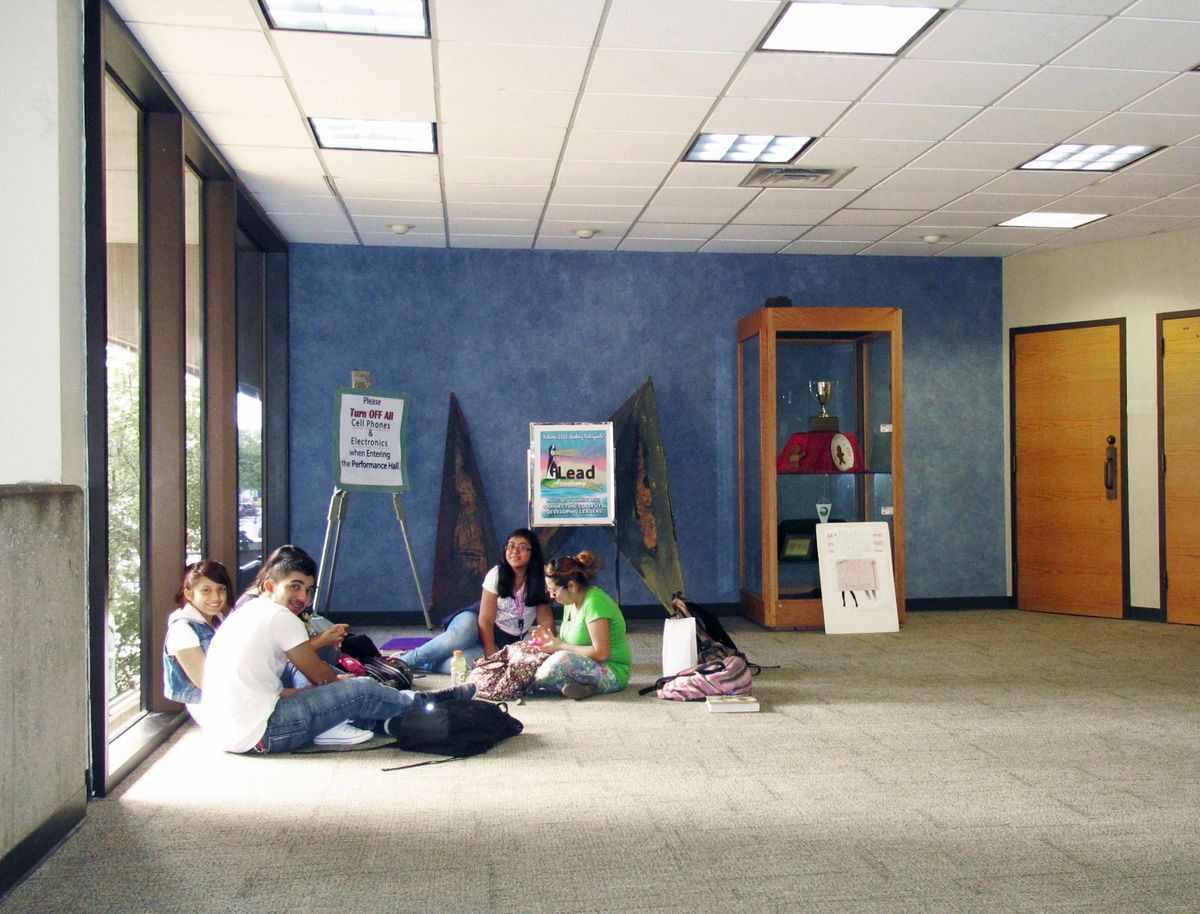 El Centro Schools Dallas IA Locations Agency